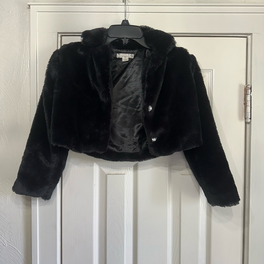 Girls faux fur half jacket